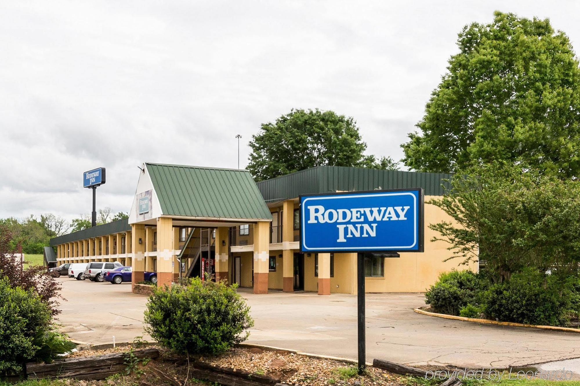 Rodeway Inn Александрия Екстериор снимка
